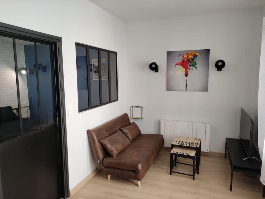 L'Atelier De L'Artiste - Moulins Coeur De Ville Εξωτερικό φωτογραφία