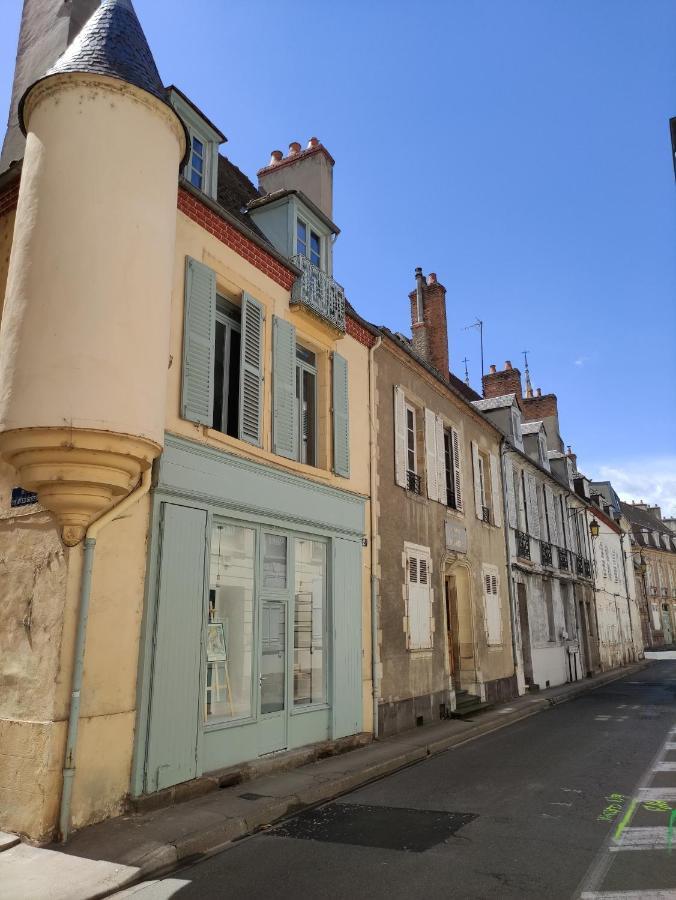 L'Atelier De L'Artiste - Moulins Coeur De Ville Εξωτερικό φωτογραφία